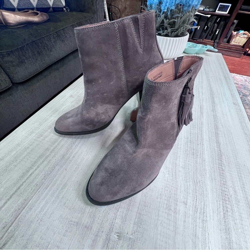 Vionic Madeline Weather Resistant Booties Suede Leather Tassel Taupe Women’s 9.5 - Picture 6 of 11